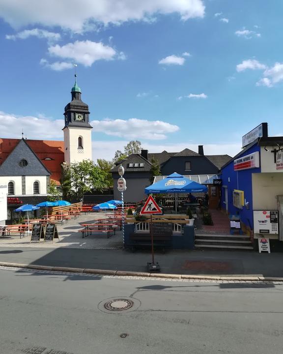 Treffpunkt Number One Hamburger und Schnitzel